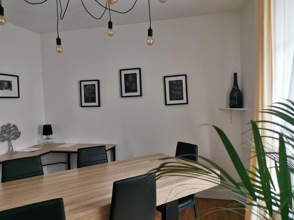 Chez Camille Apartment Reims Bagian luar foto